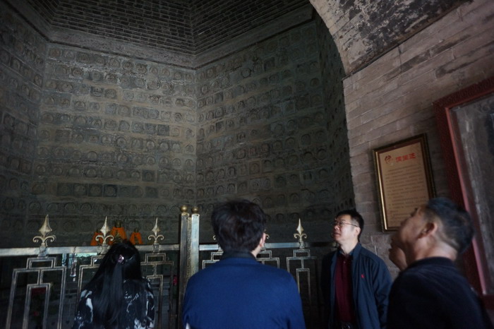 汴河古道、繁塔、宋喜信，踩到了“幾百平方米”真實宋朝的土地，我才知道我們來到了開封   動能智庫-戴欣明工作室開封戰略定位策劃考察汴河古道、汴河紀實