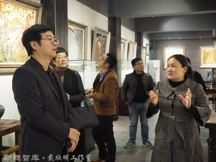 景德鎮戰略新高度 戴欣明工作室案例 習主席景德鎮 景德鎮國家陶新瓷文化傳承創試驗區  對外文化交流新平台 動能智庫  戴欣明工作室 景德鎮重回世界陶瓷中心 產業升級策劃 景德鎮兩地一中心 創新產業升級 產業定位策劃 城市區域規劃設計策劃 產業園規劃策劃運營