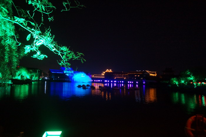 開封向東發展 開封城市升級定位規劃策劃 清明上河圖 戴欣明工作室 動能智庫 清明上河圖 內水門”區域 泛宋都古城 四季康養定位策劃 商業地產 商業地產定位策劃 商業地產運營 特色小鎮戰略定位 產業園定位策劃 人文商業地產策劃 文旅小鎮策劃定位 鄉村旅遊策劃定位 商業街策劃定位 城市綜合體策劃 古鎮古城策劃定位 文旅項目規劃策劃