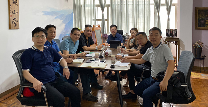 邱漢邦　財務及法務顧問，動能智庫-戴欣明工作室    產業事業部顧問，深圳市前海動能投資有限公司   財務及法務顧問，前海四季康養管理（深圳）有限公司 ，深圳市動能企業管理谘詢有限公司