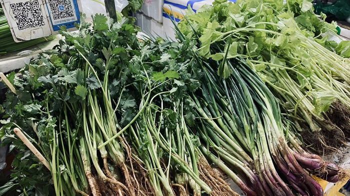 深圳農貿市場產業升級 產業電商 新媒體營銷 蔡恒兒工作室 戴欣明工作室 動能智庫 戴欣明 動能智庫鄧肯 四季康養定位策劃 商業地產 商業地產定位策劃 商業地產運營 特色小鎮戰略定位 產業園定位策劃 人文商業地產策劃 文旅小鎮策劃定位 鄉村旅遊策劃定位 商業街策劃定位 城市綜合體策劃 古鎮古城策劃定位 文旅項目規劃策劃