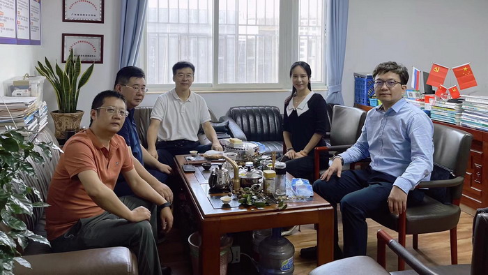 紅色文旅產業 華耀世紀紅旅集團 榮光歲月 人文四季康養 四季康養定位策劃 商業地產 商業地產定位策劃 商業地產運營 動能智庫 戴欣明工作室 蔡恒兒工作室 特色小鎮戰略定位 產業園定位策劃 人文商業地產策劃 文旅小鎮策劃定位 鄉村旅遊策劃定位 商業街策劃定位 城市綜合體策劃 古鎮古城策劃定位 文旅項目規劃策劃