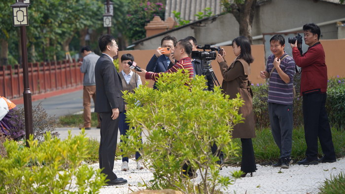 動能智庫 戴欣明 五邦集團  華明有 貴山行旅 上河行旅 歡樂上河 海水康養 酒肆街 四季康養特色文旅小鎮 單產業電商模式打造羅浮山茶產業 四季康養特色文旅小鎮 惠州籌建處揭牌儀 大灣區惠州的大健康產業升級  戴欣明工作室 蔡恒兒工作室  產業園定位策劃  鄉村旅遊策劃定位