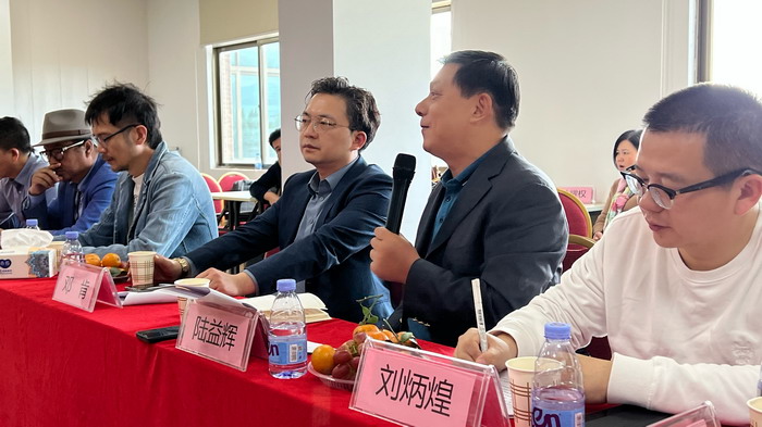 中國大健康產業 “四季康養產業”模式構建惠州城市更新 動能智庫 戴欣明 五邦集團  華明有 貴山行旅 上河行旅 歡樂上河 海水康養 酒肆街 四季康養特色文旅小鎮 單產業電商模式打造羅浮山茶產業 四季康養特色文旅小鎮 惠州籌建處揭牌儀 大灣區惠州的大健康產業升級  戴欣明工作室 蔡恒兒工作室  產業園定位策劃  鄉村旅遊策劃定位