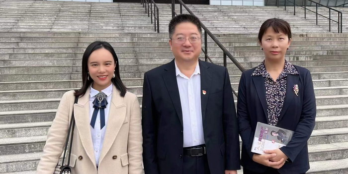 廣東財經大學粵商學院　動能智庫創始人、鳳凰衛視財經評論員戴欣明院長；動能智庫副院長 動能智庫副院長、新媒體學院院長、廣東財經大學粵商學院秘書長蔡恒兒 中國大健康產業 “四季康養產業”模式構建惠州城市更新 動能智庫 戴欣明 五邦集團  貴山行旅 上河行旅 歡樂上河 海水康養 酒肆街 四季康養特色文旅小鎮 單產業電商模式打造羅浮山茶產業 鳳凰衛視財經評論員戴欣明院長　四季康養特色文旅小鎮 惠州籌建處揭牌儀 大灣區惠州的大健康產業升級  戴欣明工作室 蔡恒兒工作室  產業園定位策劃  鄉村旅遊策劃定位