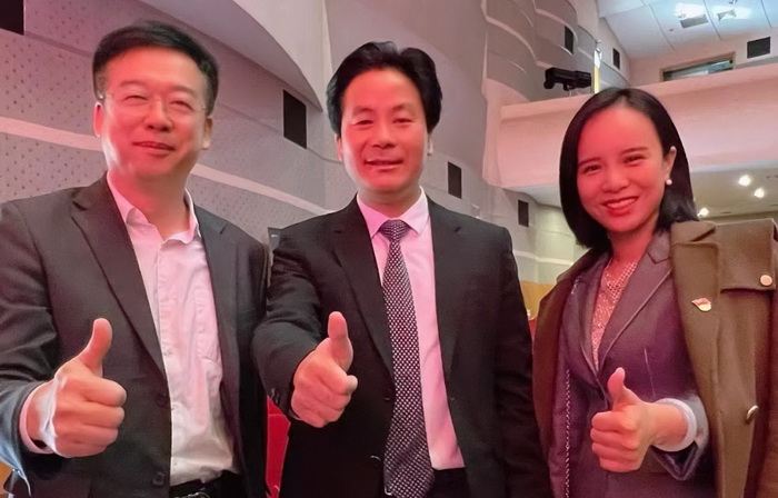 2022中房研究院ICR年會 粵港澳大灣區發展論壇 房地產界大咖雲集 深圳樓市 2022房地產趨勢 動能智庫院長戴欣明 動能智庫副院長新媒體學院院長蔡恒兒 動能智庫合夥人李自豪 秦剛 銅鑼灣廣場董事局主席陳智 房產大象王波一起 四季康養產業超常規發展特色文旅小鎮連鎖 踔厲奮發 篤行不怠 動能智庫 奧特萊斯 新奧萊 大健康 共同富裕 數字奧萊　四季康養文旅小鎮惠州多個項目簽約 惠州五邦集團　酒肆街 四季康養·歡樂上河 四季康養·上河行旅 單產業電商模式