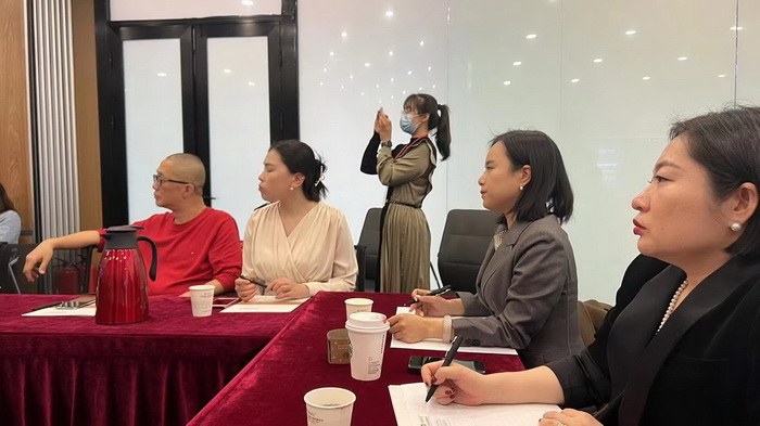 2022中房研究院ICR年會 粵港澳大灣區發展論壇 房地產界大咖雲集 深圳樓市 2022房地產趨勢 動能智庫院長戴欣明 動能智庫副院長新媒體學院院長蔡恒兒 動能智庫合夥人李自豪 秦剛 銅鑼灣廣場董事局主席陳智 房產大象王波一起 四季康養產業超常規發展特色文旅小鎮連鎖 踔厲奮發 篤行不怠 動能智庫 奧特萊斯 新奧萊 大健康 共同富裕 數字奧萊　四季康養文旅小鎮惠州多個項目簽約 惠州五邦集團　酒肆街 四季康養·歡樂上河 四季康養·上河行旅 單產業電商模式