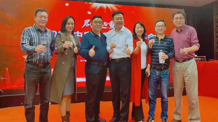 2022中房研究院ICR年會 粵港澳大灣區發展論壇 房地產界大咖雲集 深圳樓市 2022房地產趨勢 動能智庫院長戴欣明 動能智庫副院長新媒體學院院長蔡恒兒 動能智庫合夥人李自豪 秦剛 銅鑼灣廣場董事局主席陳智 房產大象王波一起 四季康養產業超常規發展特色 金概率集團主辦 文旅小鎮連鎖 踔厲奮發 篤行不怠 動能智庫 奧特萊斯 新奧萊 大健康 共同富裕 數字奧萊　四季康養文旅小鎮惠州多個項目簽約 惠州五邦集團　酒肆街 四季康養·歡樂上河 四季康養·上河行旅 單產業電商模式