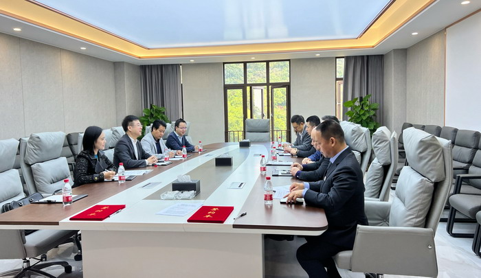 動能智庫 奧特萊斯·新奧萊 大健康 共同富裕 數字奧萊　中國特色文旅小鎮商業街鎮特許經營第一人戴欣明 中國特許經營第一人劉文獻 四季康養文旅小鎮惠州多個項目簽約　黃華錦 國際品牌商業街　數字生活體驗中心　數字康養體驗中心　江邊輕奢酒店　奢侈品創意學院　網紅孵化基地　數字新奧萊網紅直播中心　紅色文化旅遊　元宇宙VRAR場景等項目　助力更多國潮品牌出海　惠州五邦集團　酒肆街 動能智庫蔡恒兒 動能智庫李蓬青 海水康養  四季康養·歡樂上河 四季康養·上河行旅 單產業電商模式 動能智庫院長戴欣明 四季康養·貴山行