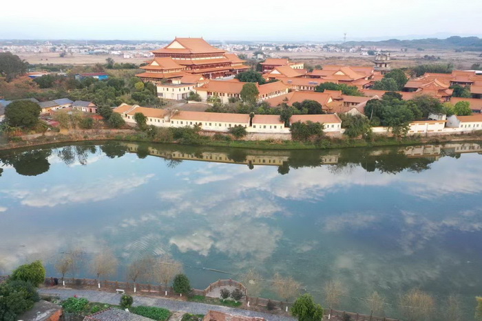 珠璣巷  大健康 鄉村振興 多產業振興 高質量發展 人才振興 特色文旅小鎮 城市更新  新媒體 產業電商 四季康養產業  紅色文旅  非遺傳承 共同富裕 動能智庫 戴欣明 五邦集團  華明有 貴山行旅 上河行旅 歡樂上河 海水康養 酒肆街 四季康養特色文旅小鎮 單產業電商模式打造羅浮山茶產業 四季康養特色文旅小鎮 惠州籌建處揭牌儀 大灣區惠州的大健康產業升級  戴欣明工作室 蔡恒兒工作室  產業園定位策劃  鄉村旅遊策劃定位