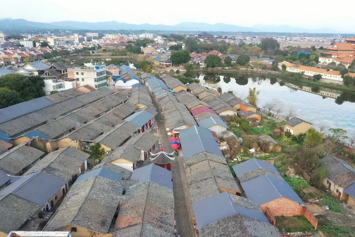 珠璣巷  大健康 鄉村振興 多產業振興 高質量發展 人才振興 特色文旅小鎮 城市更新  新媒體 產業電商 四季康養產業  紅色文旅  非遺傳承 共同富裕 動能智庫 戴欣明 五邦集團  華明有 貴山行旅 上河行旅 歡樂上河 海水康養 酒肆街 四季康養特色文旅小鎮 單產業電商模式打造羅浮山茶產業 四季康養特色文旅小鎮 惠州籌建處揭牌儀 大灣區惠州的大健康產業升級  戴欣明工作室 蔡恒兒工作室  產業園定位策劃  鄉村旅遊策劃定位
