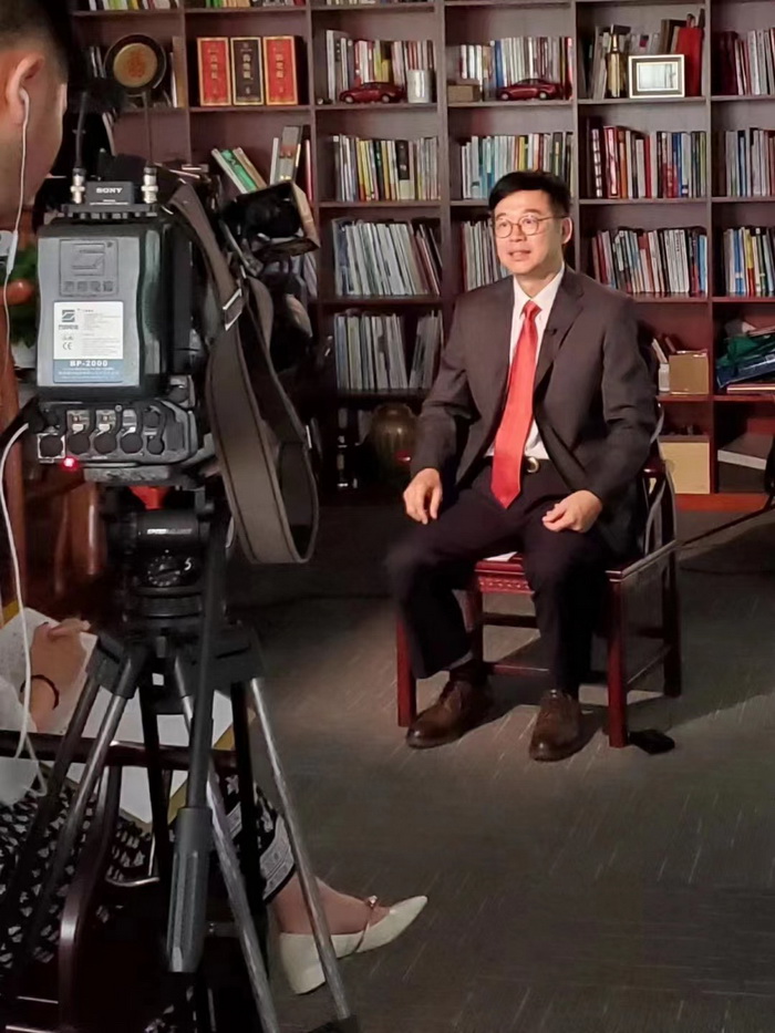 托管工程建設企業 珠璣巷 共同富裕的道路 宋朝汴京國家經濟命脈汴河 鵝城酒肆 惠州酒肆 惠州佳兆業廣場海倫司小酒吧 惠州博羅柏塘鎮 羅浮山 汴河書院 酒肆夜話 開封城市升級 開封商業產業定位策劃 佛山歡樂上河 佛山酒肆街 動能智庫校董溫宗盛 數字新奧萊文穀總部 CTDU中旅聯 全國跨界融合產業創新聯合體 動能智庫 奧特萊斯·新奧萊 大健康 共同富裕 數字奧萊　酒肆街品牌管理（深圳）有限公司 酒肆街小酒館  中國特色文旅小鎮商業街鎮特許經營第一人戴欣明 中國特許經營第一人劉文獻 四季康養文旅小鎮惠州多個