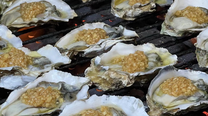 旅居康養小鎮 大灣區落地酒肆街 酒肆街小酒館項目係統概要 【酒肆街】品牌概況 酒吧街 商業街 人文商業 酒肆街消費模式 國潮產業 四季康養產業落地惠州  前海四季康養管理（深圳）有限公司 《貴山行旅》 《上河行旅》 《歡樂上河》 【酒肆街】 項目例行會議及產業投資洽談  動能智庫·酒肆街品牌管理（深圳）有限公司 戴欣明工作室 蔡恒兒工作室 動能智庫 茶產業電商模式再造 上河行旅 恒兒茶 恒兒的茶 酒肆街 酒肆街小酒館 酒肆街啤酒 酒世界紮啤 酒肆街精釀 四季酒肆 大健康 鄉村振興 多產業振興 高質量發展