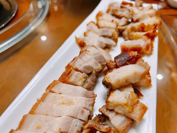 王茂金晚宴 茶肆街 酒肆街小酒吧 酒肆小酒館 酒肆小酒吧 汴河書院開講日 酒肆街小酒吧 醇島引領精釀市 深圳醇島啤酒有限公司董事長謝劭彬  水貝IBC 大廈 袁赫庭旅居康養小鎮 大灣區落地酒肆街 酒肆街小酒館項目係統概要 【酒肆街】品牌概況 酒吧街 商業街 人文商業 酒肆街消費模式 國潮產業 四季康養產業落地惠州  前海四季康養管理（深圳）有限公司 《貴山行旅》 《上河行旅》 《歡樂上河》 【酒肆街】 項目例行會議及產業投資洽談  動能智庫·酒肆街品牌管理（深圳）有限公司 戴欣明工作室 蔡恒兒工作室 動能智庫 茶產業