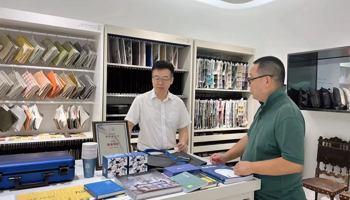 設計產業集團創始人及CEO王建國 酒肆街小酒館千店千麵室內設計 構建酒肆街全國室內設計院長團隊 中國設計院長 王茂金晚宴 茶肆街 酒肆街小酒吧 酒肆小酒館 酒肆小酒吧 汴河書院開講日 酒肆街小酒吧 醇島引領精釀市 深圳醇島啤酒有限公司董事長謝劭彬  水貝IBC 大廈 袁赫庭旅居康養小鎮 大灣區落地酒肆街 酒肆街小酒館項目係統概要 【酒肆街】品牌概況 酒吧街 商業街 人文商業 酒肆街消費模式 國潮產業 四季康養產業落地惠州  前海四季康養管理（深圳）有限公司 《貴山行旅》 《上河行旅》 《歡樂上河》 【酒肆